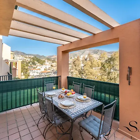 Appartamento Mountain Views, Pool & Rooftop, Cozy 2br For 6 Fuengirola