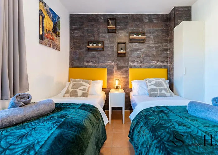 Apartment Mountain Views, Pool & Rooftop, Cozy 2br For 6 Fuengirola