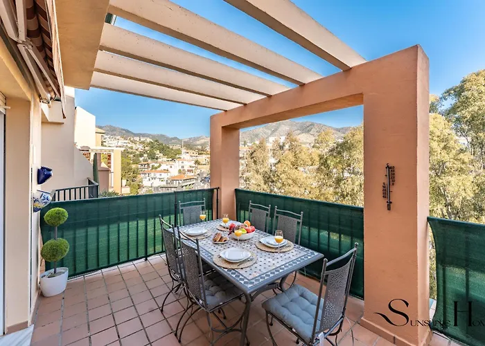 Apartment Mountain Views, Pool & Rooftop, Cozy 2br For 6 Fuengirola