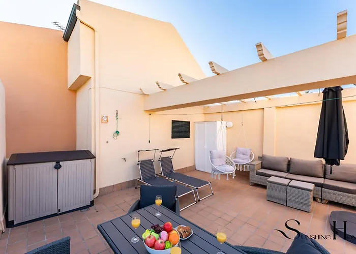 Apartment Mountain Views, Pool & Rooftop, Cozy 2br For 6