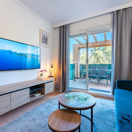 Mountain Views, Pool & Rooftop, Cozy 2br For 6 Apartment Fuengirola
