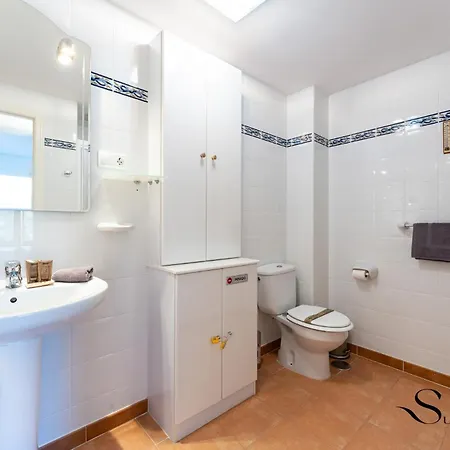 Mountain Views, Pool & Rooftop, Cozy 2br For 6 Apartment *