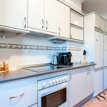 Mountain Views, Pool & Rooftop, Cozy 2br For 6 *